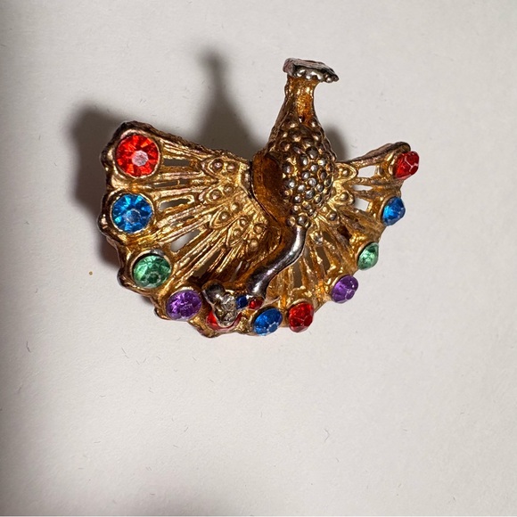 Vintage, Colorful Peacock Brooch - Picture 7 of 8